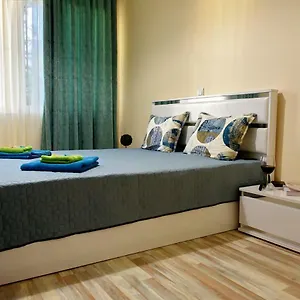 Iris Apartment
